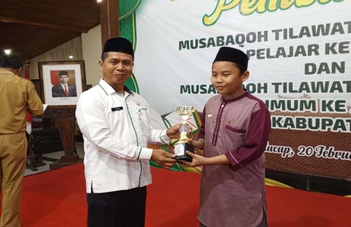 Juara 1 Lomba Tartil MTQ XXXVI Pelajar Kabupaten Cilacap