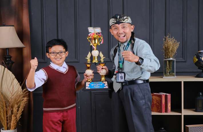 Prestasi Gemilang - Juara 1 Tingkat Provinsi dalam Lomba MAPSI Cabang Tahfidzul Quran