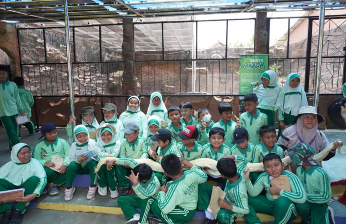 Senangnya Mengenal Dunia Hewan di Sanggaluri Purbalingga