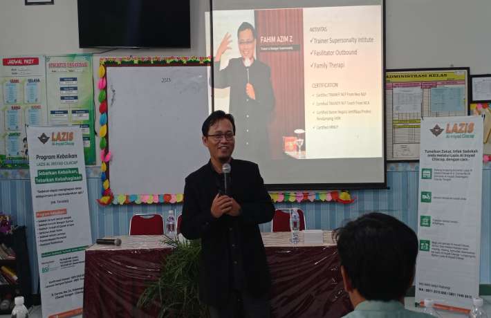 Pelatihan Public Speaking Bersama Pemateri Fahim Azim - Taklukan Rasa Gugup Berbicara di Depan Umum